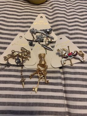 Free People Mixed Animal & Key Charm Brooches in Gold, Silver, White, Blue, Red